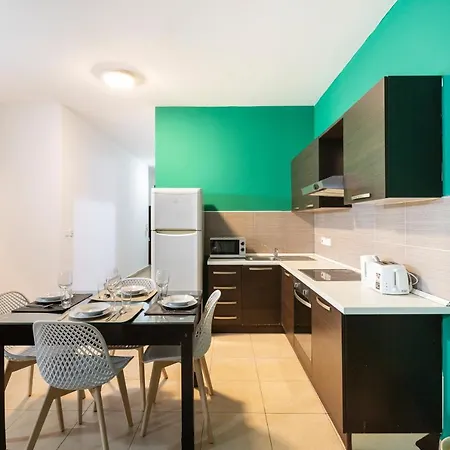 Spacious Pv Apt Close To Club, Schools With Wifi By 360 Estates Apartment *