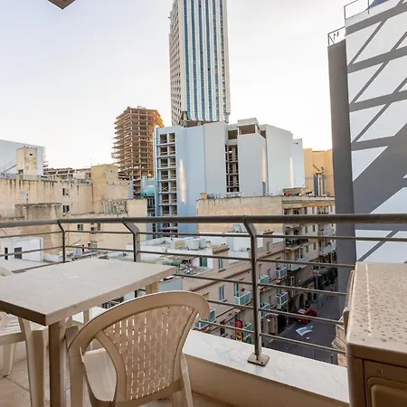 Spacious Pv Apt Close To Club, Schools With Wifi By 360 Estates Saint Julian's
