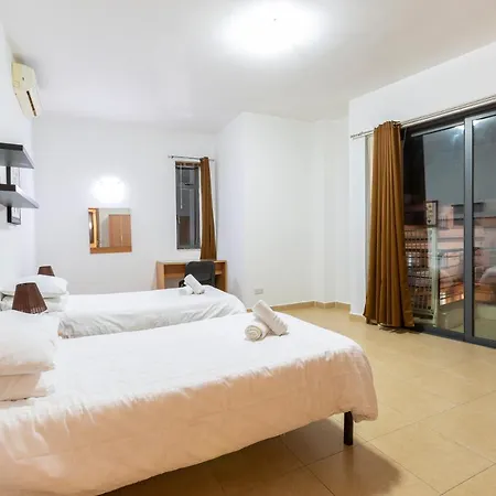 Spacious Pv Apt Close To Club, Schools With Wifi By 360 Estates * Saint Julian's